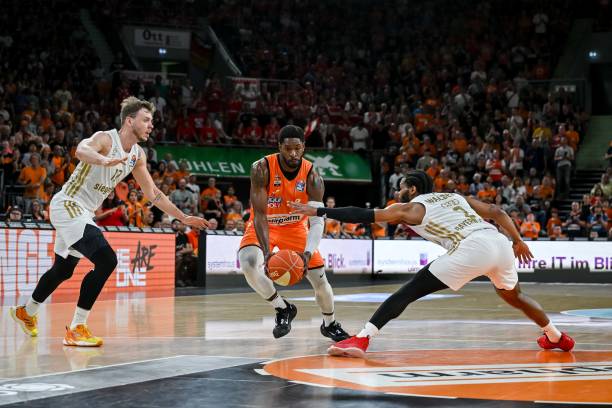 感的互动使 感的互动使